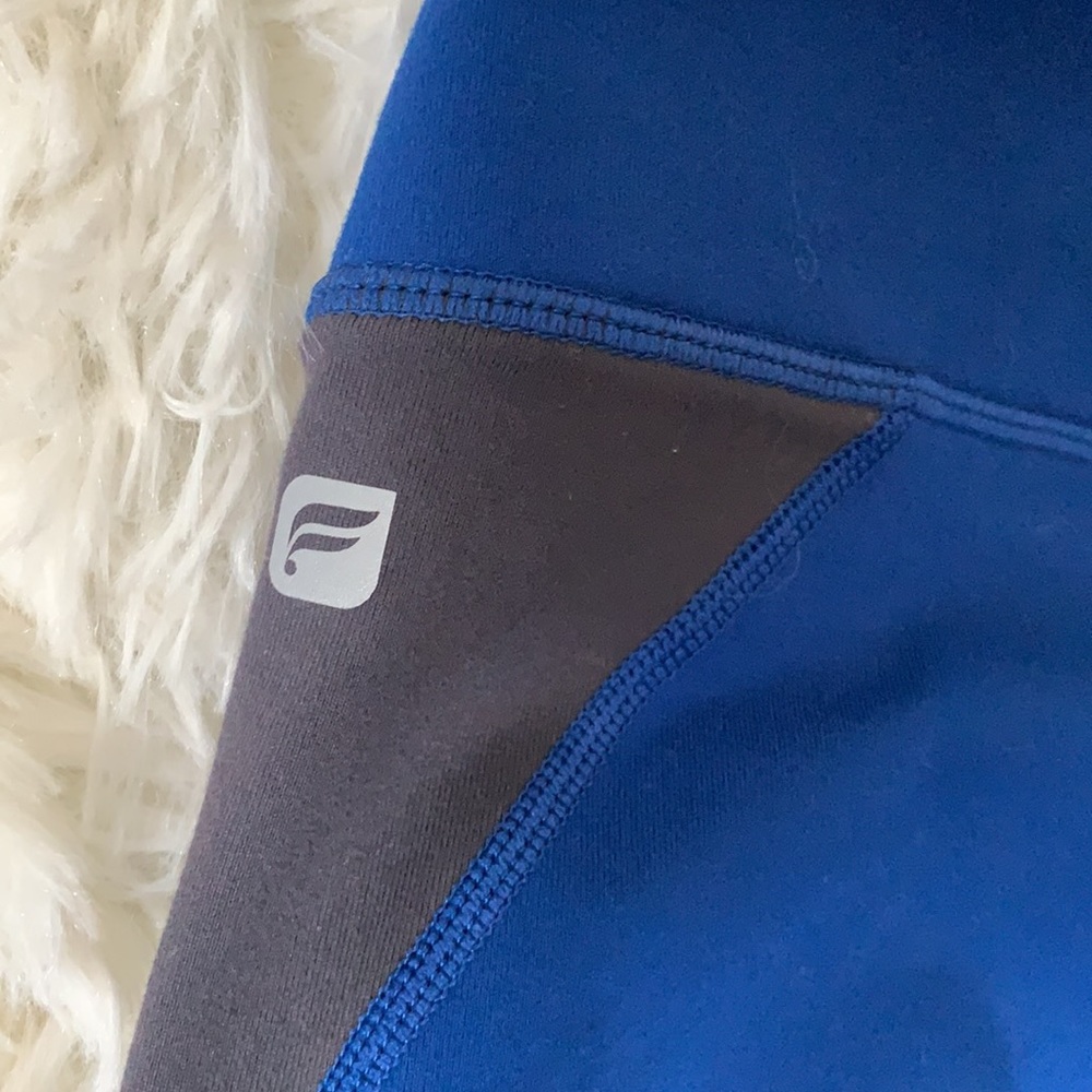 ❌SOLD❌
 Blue Activewear Leggings - Picture 6 of 6